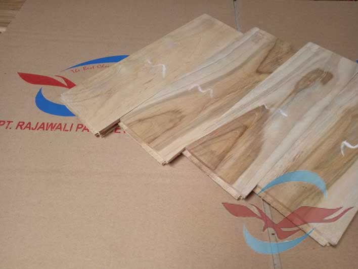Parquet Jati Grade C Ukuran 30cm